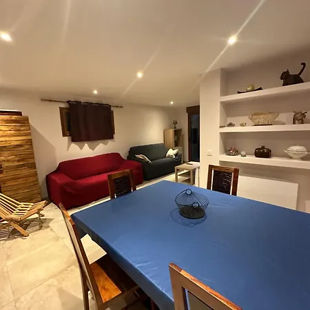 Apartment Dans
